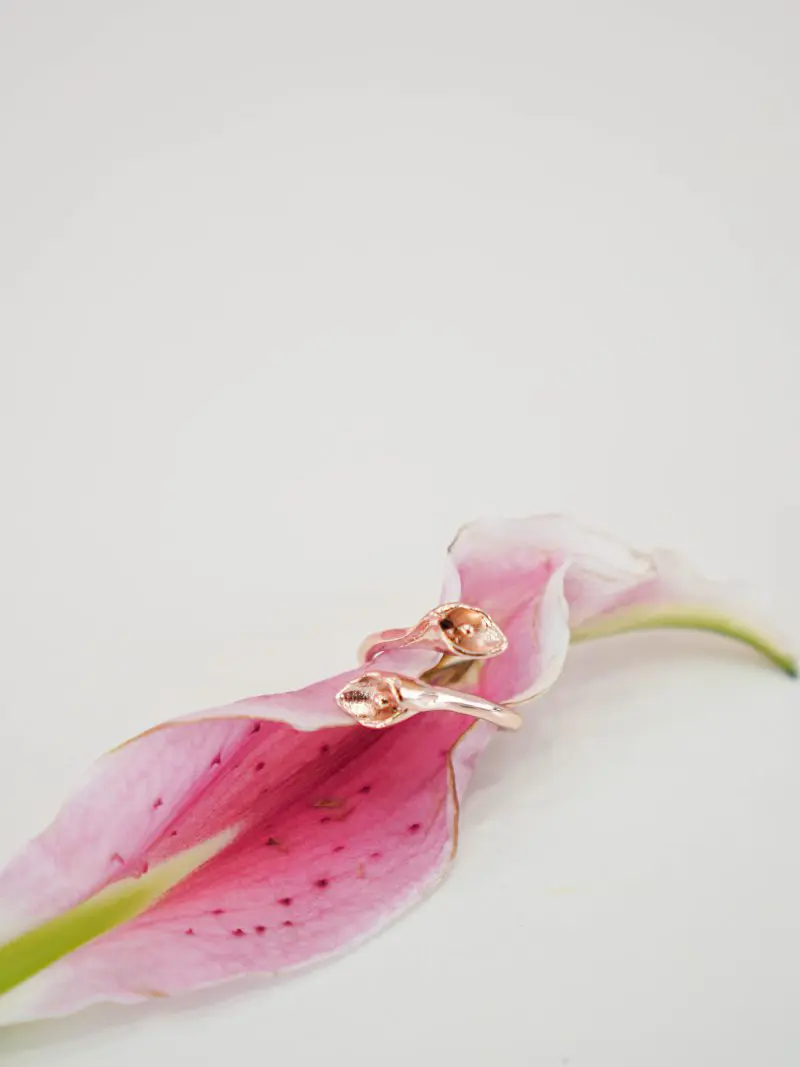 Twist Calla Lily Ring - Image 5