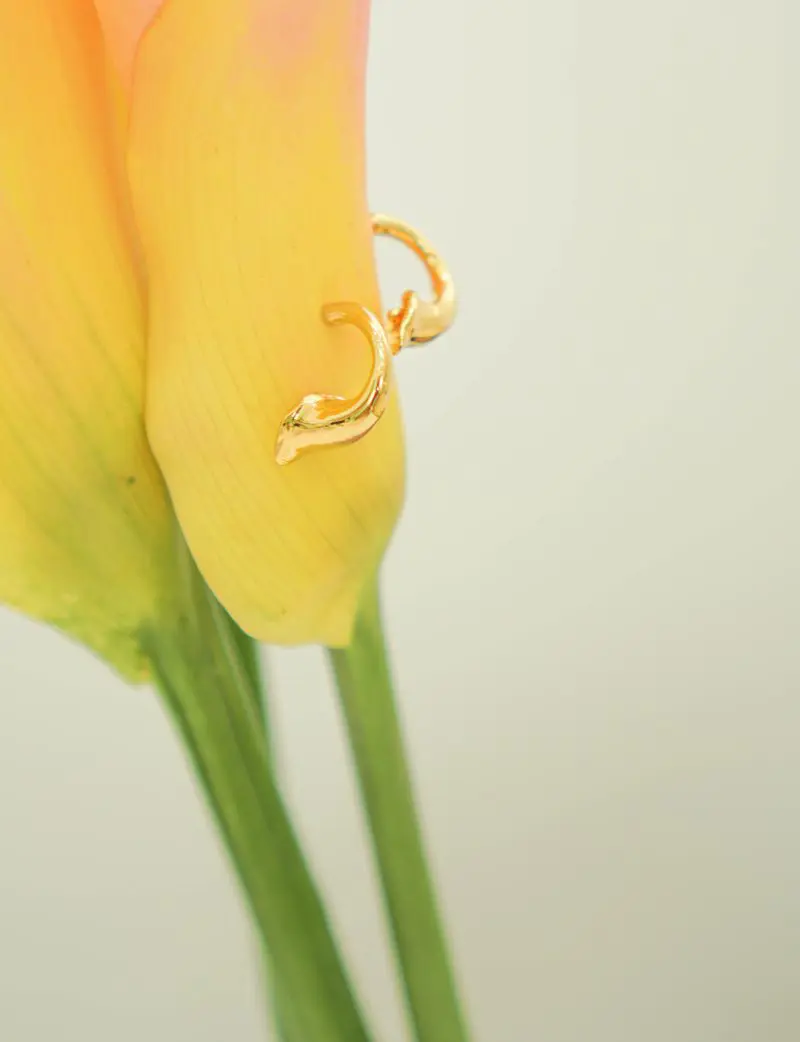 Calla Lily Earrings - Image 4