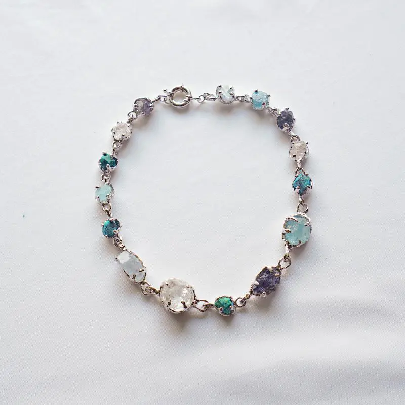 Hues Day Stone Choker