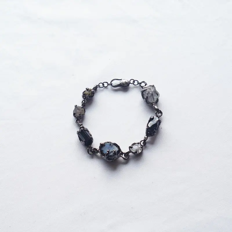 Hues Day Stone Bracelet - Image 3