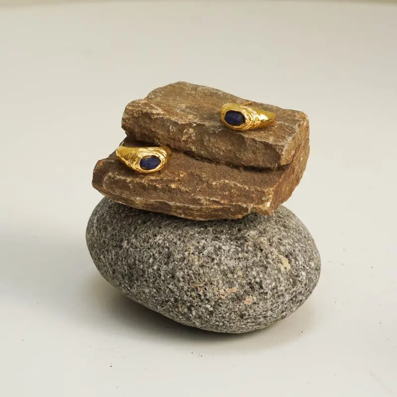 Cliff Earrings