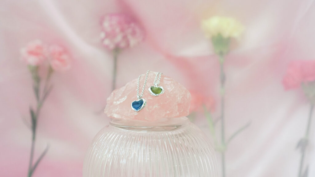 Lot of Love Pendant - Image 20