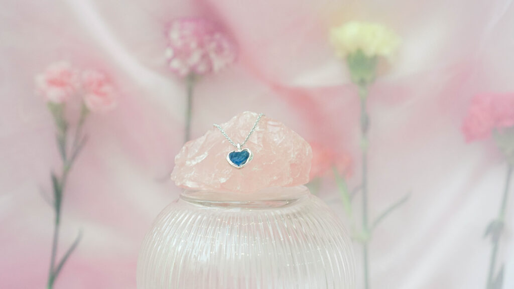 Lot of Love Pendant - Image 21