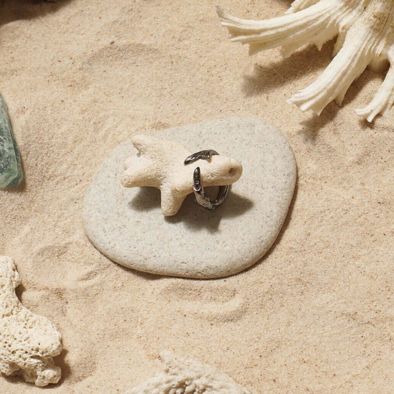 Twist School of Fish Ring - Image 4