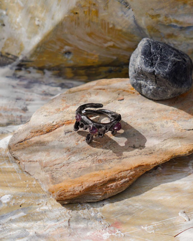 Tiny Stone Lava Ring