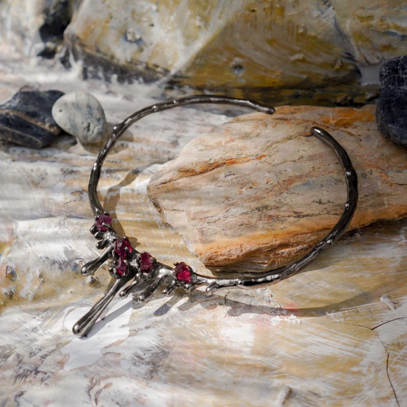 Lava Choker