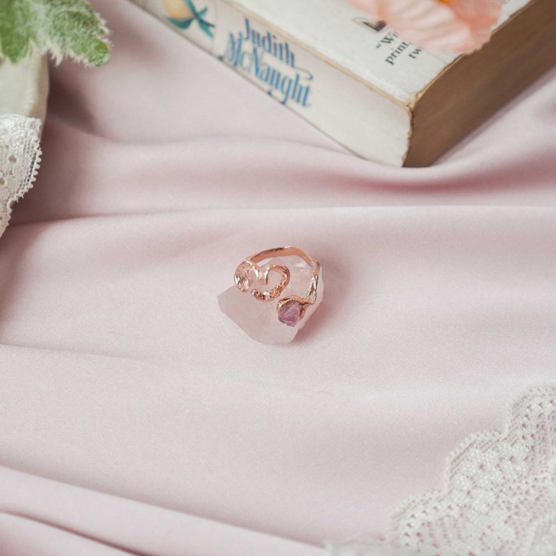 Twist Venus Ring