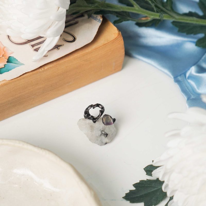Twist Venus Ring - Image 4