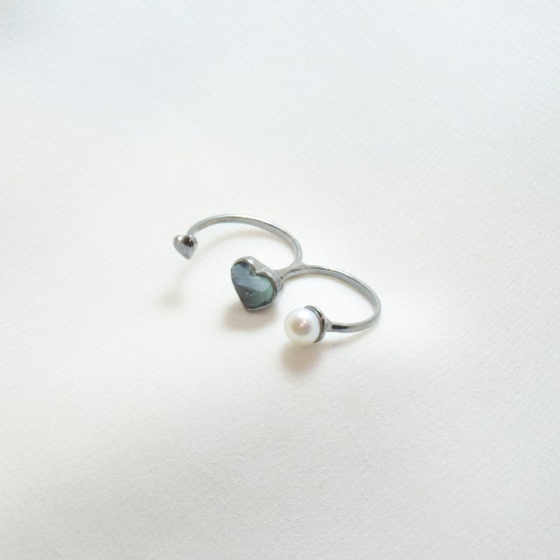 Triple Mini Heart Ring - Image 3